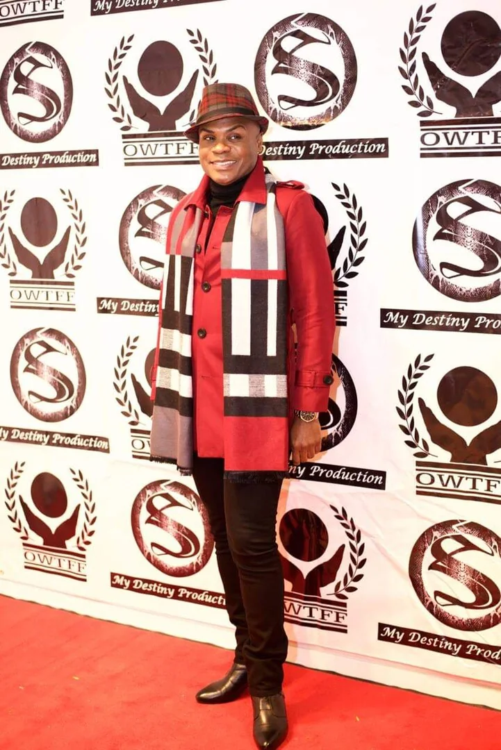 Red carpet arrival